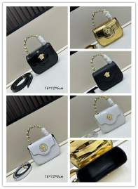 Picture of Versace Handbags _SKUfw188322870fw